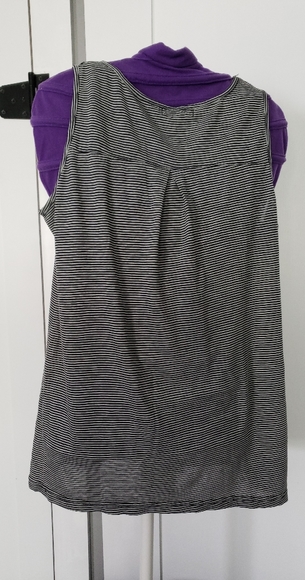 SOLD Mystree Tank Top - Picture 5 of 10